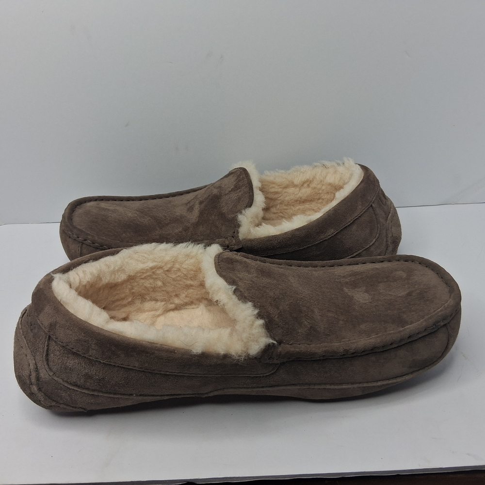 Men's Brown Suede Slippers
